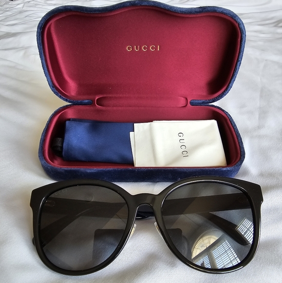 Gucci sunglasses - Picture 1 of 8